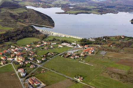 08PJP055-Vista Aerea del Embalse de Urrunaga, Alava, Euskadi