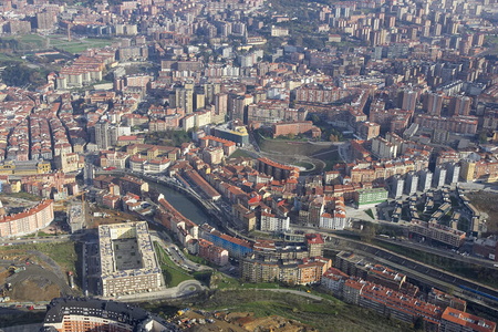 08PJP062-Vista Aerea de la ciudad de Bilbao, Bizkaia, Euskadi