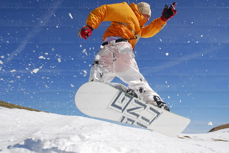 08RT0004-Snowboard, Irati, Zuberoa, Pais Vasco Frances