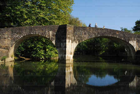 08RT0105-Puente Romano. Río Nivelle. Ascain, Lapurdi, Francia