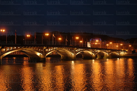 08RT0122-Puente  de piedra sobre el rio Adour' . Bayona, Lapurdi