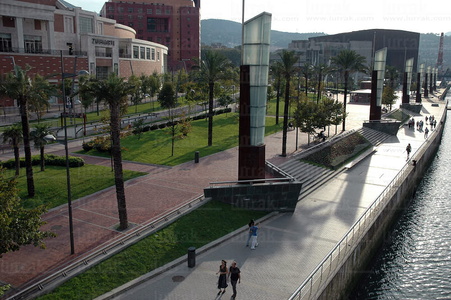 08RT0157-Muelle Evaristo Churruca. Abandoibarra. Bilbao, Bizkaia