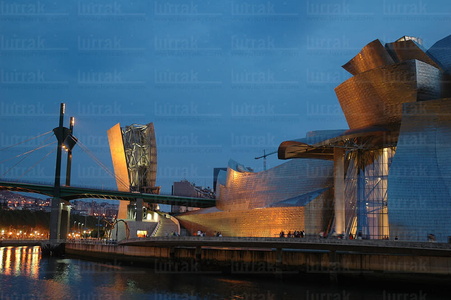 08RT0159-Museo Guggenheim, Bilbao, Bizkaia, Euskadi