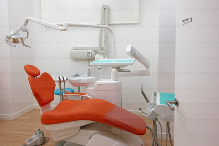 09PXE_564-Clinica dental. Gipuzkoa, Euskadi