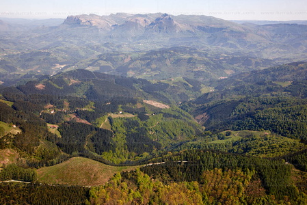 09PXE_829-Vista aérea de la Sierra de Aralar. Gipuzkoa, Euskadi