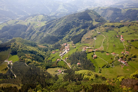 09PXE_830-Vista aérea de Beizama, Gipuzkoa, Euskadi
