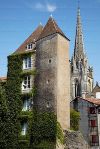 09PXE_969-Rue du Rempart Lachepaillet. Bayona, Lapurdi, Francia