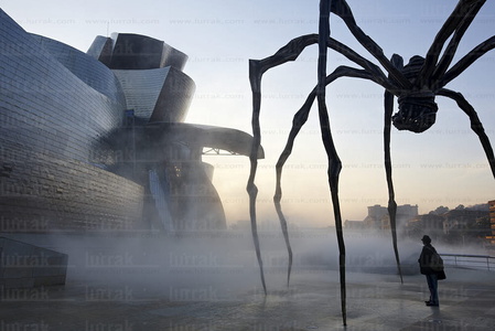 010PXE_0021-La araña Maman, Museo Guggenheim, Bilbao, Bizkaia, 