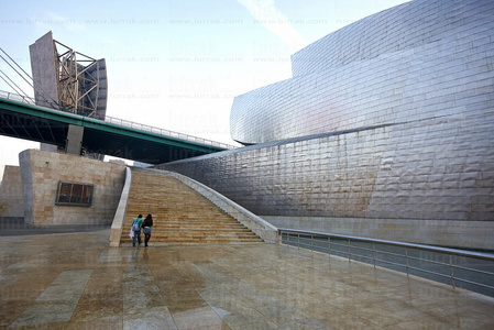 010PXE_0026-Museo Guggenheim, Bilbao, Bizkaia, Euskadi