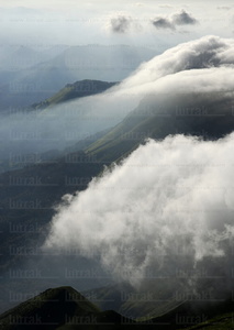 010RT_0037-Mar de nubes en el Pirineo