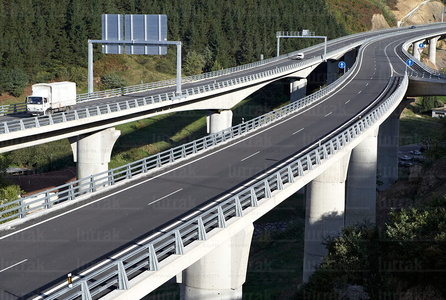 011PXE_0386-Viaducto de la autopista A-1. Bergara, Gipuzkoa, Eus