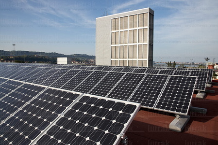 011PXE_0635-Paneles Solares. Ficoba, Irún, Gipuzkoa, Euskadi