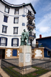 011PXE_1161-Monumento a Elkano. Getaria, Gipuzkoa, Euskadi