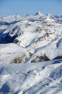 011RT_002-Los Pirineos desde la cumbre del Monte Orhy.