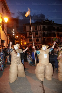 012MDR_0155-Zaku Zaharrak en en Carnaval, Lesaka, Navarra