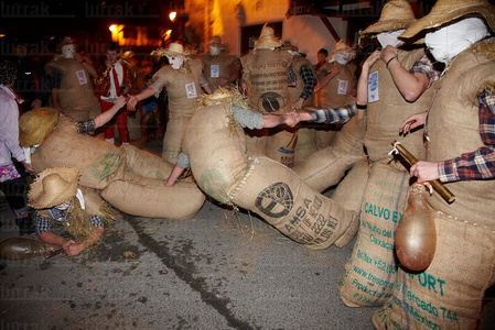 012MDR_0159-Zaku Zaharrak en en Carnaval, Lesaka, Navarra