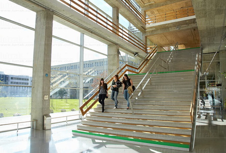 012PXE_0826-Universidad del País Vasco. UPV-EHU. Donostia, Gipu