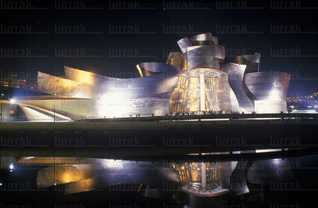 00237-Museo-Guggenheim-Noche-Bilbao