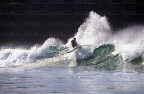 00576-Surf-Zarautz-Euskadi