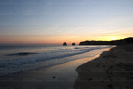 03863-Las Gemelas. Playa de Hondarraitz. Hendaya, Lapurdi, Franc