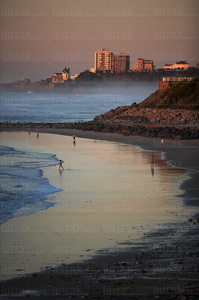 03995-Atardecer Playa Milady en Biarritz, Lapurdi, Francia