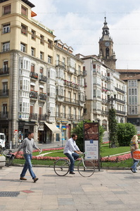04662-Vida-Cotidiana-Plaza-Virgen-Blanca-Gasteiz-Araba-Euskadi