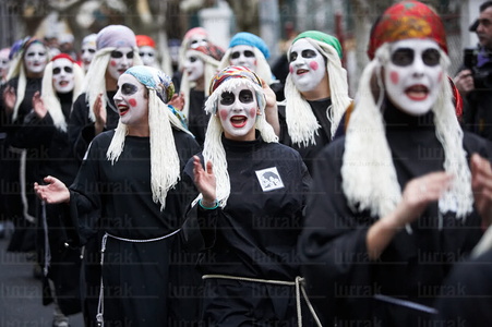 05302-Lamias. Carnaval de Mundaka, Bizkaia, Euskadi