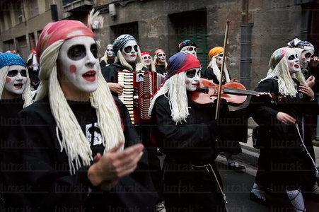 05306-Lamias, Carnaval de Mundaka, Bizkaia, Euskadi