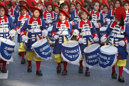 06071 -Tamborrada infantil. San Sebastian, Gipuzkoa, Euskadi