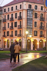 06097 -Plaza de los Jardines de Albia. Bilbao, Bizkaia, Euskadi