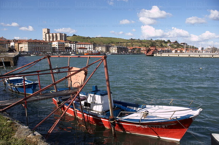 06251-Barcas amarradas en el rÌo Urola. Zumaia, Gipuzkoa, Euska