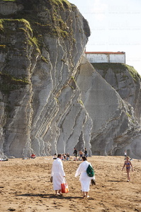 06437-Playa de Itzurun. Flysch. Zumaia, Gipuzkoa, Euskadi