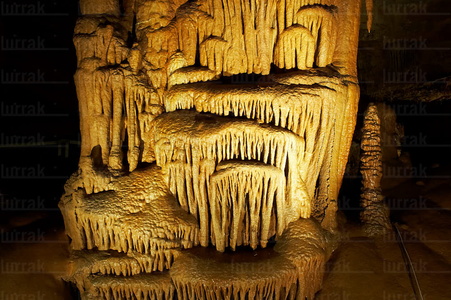 06703-Cueva de Pozalagua. Karrantza, Alava, Euskadi