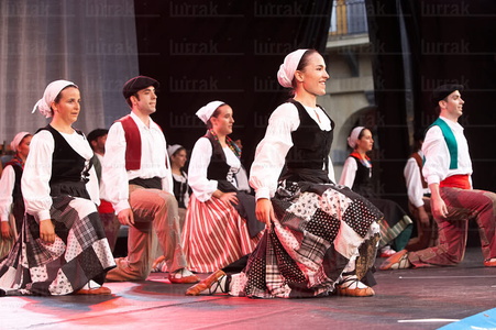 07579-Espectáculo de baile vasco. San Sebastián, Gipuzkoa, Eus