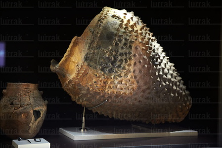08554-Vasijas Edad de Bronce. BIBAT. Museo de Arqueología de Al