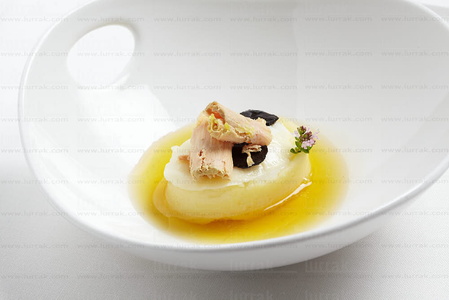08811-Huevo, lascas de foie y trufa. Restaurante Boroa, Amorebie