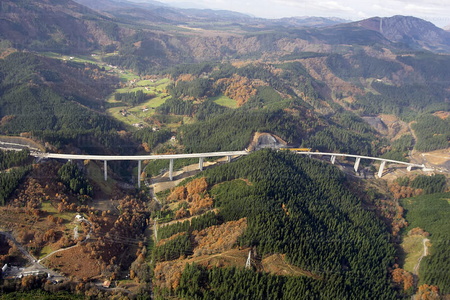 08PJP077-Viaductos de la Autovia Malzaga-Urbina, Gipuzkoa, Euska