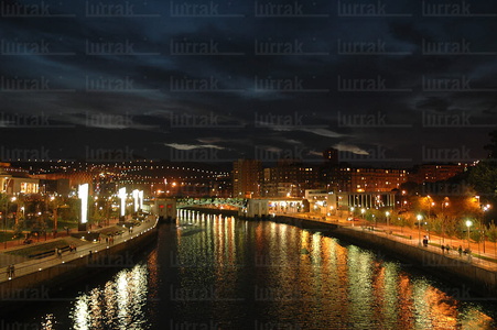 08RT0158-RÌa de Bilbao al anochecer. Bilbao, Bizkaia, Euskadi