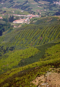 09PXE_789-Vista aérea del pueblo de Aia, Gipuzkoa, Euskadi