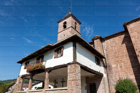 011FJG_0293-Iglesia de Santa Cruz. Elbete, Navarra
