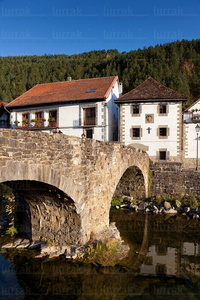 011FJG_0307-Puente Medieval. Río Anduña. Ochagavía, Navarra, 