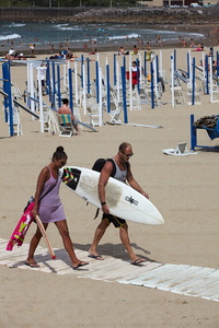 011MDR_0844-Surf. Playa de la Zurriola. Donostia, Gipuzkoa, Eusk