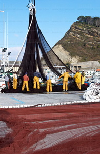 011PXE_0511-Labores de Pesca. Puerto de Getaria, Gipuzkoa, Euska