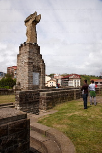 011PXE_1150-Monumento a los marinos. Getaria, Gipuzkoa, Euskadi