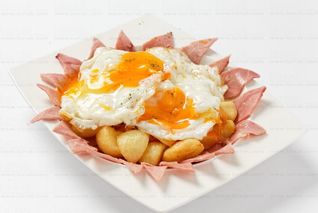 012MDR_0058-Huevos fritos con jamón York. San Sebasti·n, Gipuz