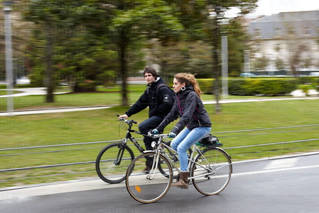012MDR_0492-Bicicletas en la ciudad de Vitoria, Alava, Euskadi
