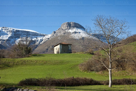09134-Caserío-Monte-Ungino-Álava-Euskadi
