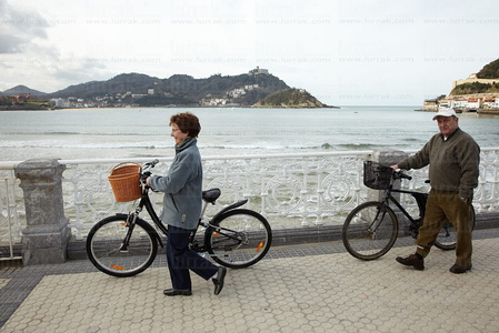 09187-Bicicletas. La Concha, San Sebastian, Gipuzkoa, Euskadi