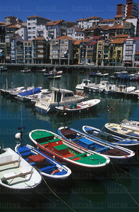 00895-Botes-Puerto-Bermeo-Bizkaia-Euskadi