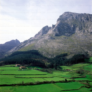 10019-Valle-Atxondo-Monte-Anboto-Arrazola-Bizkaia-Eusjkadi